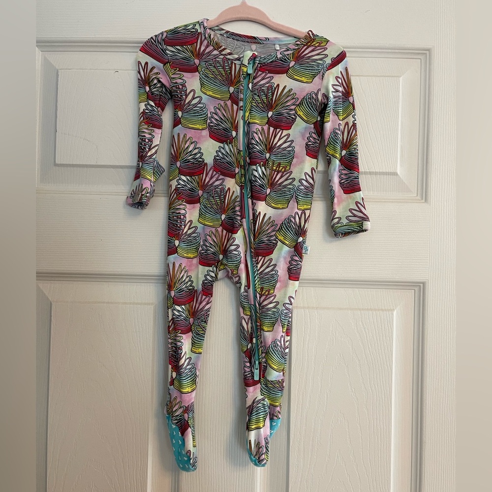 Posh peanut slinky footie